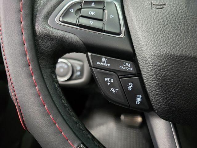 快立嚴選❱❱❱ⓎⒺⓈ認證車2018年【旗艦型】皓月白✴僅跑七萬❏原漆原鈑件❏盲點❏跟車❏電尾門❏原廠保養❏四輪新❏可全貸  第14張相片