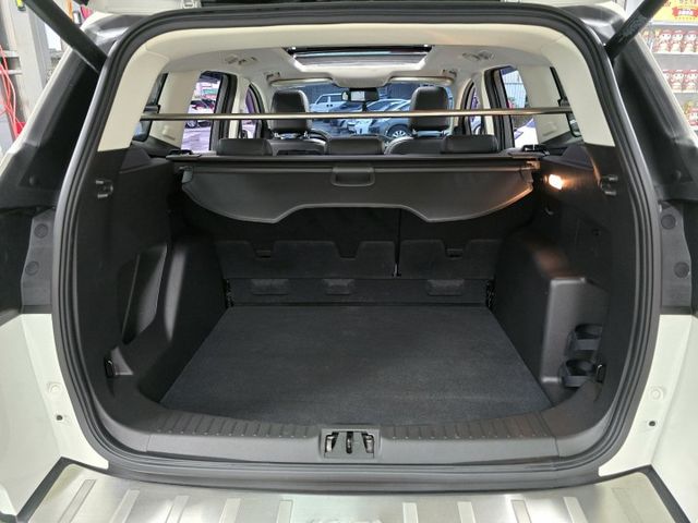 快立嚴選❱❱❱ⓎⒺⓈ認證車2018年【旗艦型】皓月白✴僅跑七萬❏原漆原鈑件❏盲點❏跟車❏電尾門❏原廠保養❏四輪新❏可全貸  第20張相片