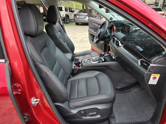 快立嚴選❱❱❱ⓎⒺⓈ認證車2020年【旗艦獻定版】魂晶紅✴僅跑七萬❏原鈑件❏全速域跟車❏雙電椅❏電尾❏環景❏撥片❏四輪新  第17張相片