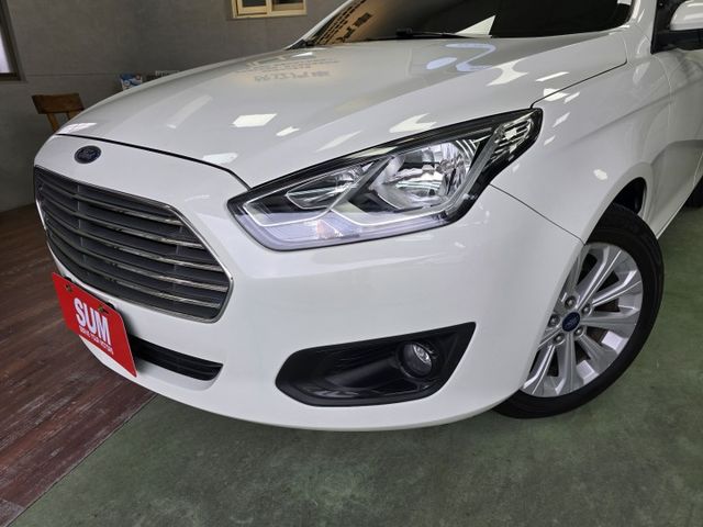 快立嚴選❱❱❱ⓎⒺⓈ認證車2019年【時尚型】皓月白✴僅跑七萬❏原鈑件❏導航❏皮椅❏六氣囊❏恆溫❏定速❏原廠保養❏可全貸  第2張相片