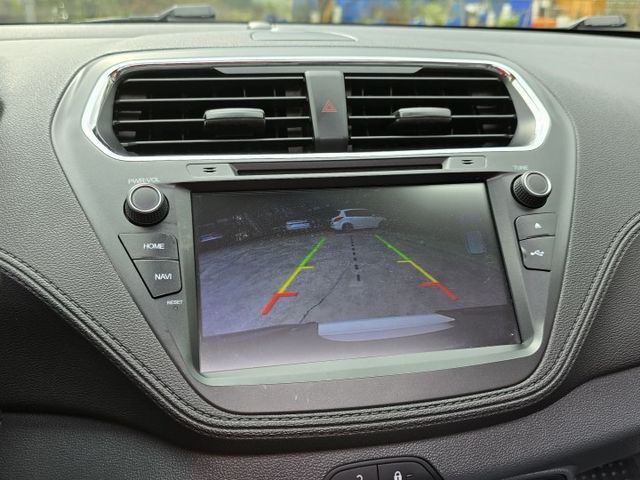 快立嚴選❱❱❱ⓎⒺⓈ認證車2019年【時尚型】皓月白✴僅跑七萬❏原鈑件❏導航❏皮椅❏六氣囊❏恆溫❏定速❏原廠保養❏可全貸  第13張相片