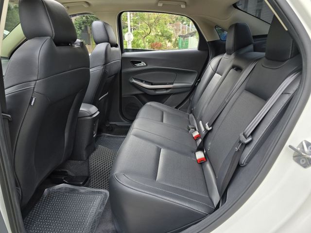 快立嚴選❱❱❱ⓎⒺⓈ認證車2019年【時尚型】皓月白✴僅跑七萬❏原鈑件❏導航❏皮椅❏六氣囊❏恆溫❏定速❏原廠保養❏可全貸  第16張相片