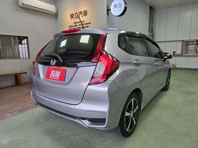 快立嚴選❱❱❱ⓎⒺⓈ認證車2018年領牌【VTi-S】皓月銀✴僅跑六萬❏原鈑件❏雙色皮椅❏安卓機❏定速❏原廠保養❏可全貸  第5張相片