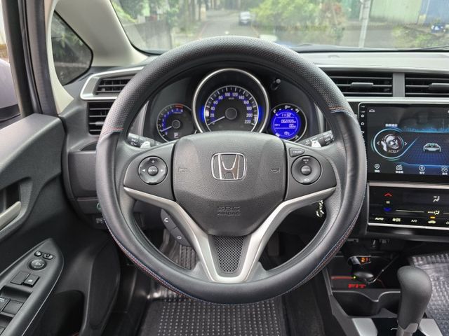 快立嚴選❱❱❱ⓎⒺⓈ認證車2018年領牌【VTi-S】皓月銀✴僅跑六萬❏原鈑件❏雙色皮椅❏安卓機❏定速❏原廠保養❏可全貸  第12張相片