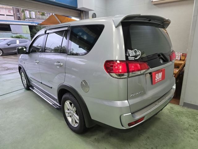 快立嚴選❱❱❱ⓎⒺⓈ認證車2016年【豪華型】星鑽銀✴僅跑七萬❏原漆原鈑件❏皮椅❏定速❏導航❏中央空調❏四輪新❏可全額貸  第5張相片