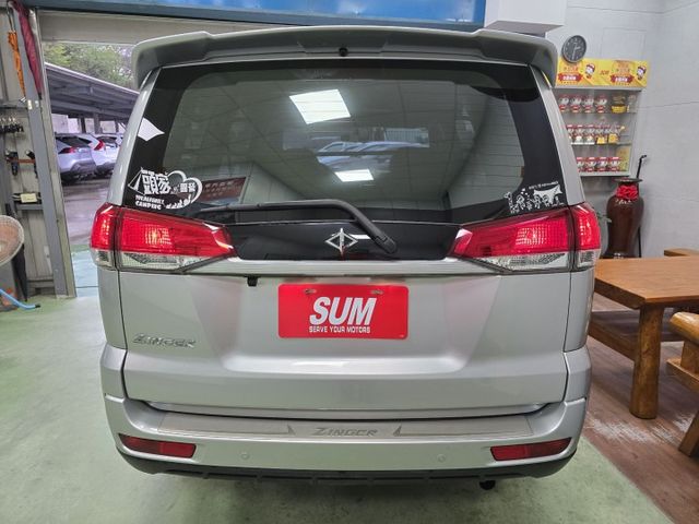 快立嚴選❱❱❱ⓎⒺⓈ認證車2016年【豪華型】星鑽銀✴僅跑七萬❏原漆原鈑件❏皮椅❏定速❏導航❏中央空調❏四輪新❏可全額貸  第6張相片