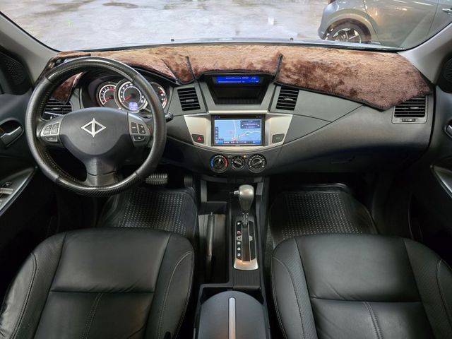 快立嚴選❱❱❱ⓎⒺⓈ認證車2016年【豪華型】星鑽銀✴僅跑七萬❏原漆原鈑件❏皮椅❏定速❏導航❏中央空調❏四輪新❏可全額貸  第15張相片