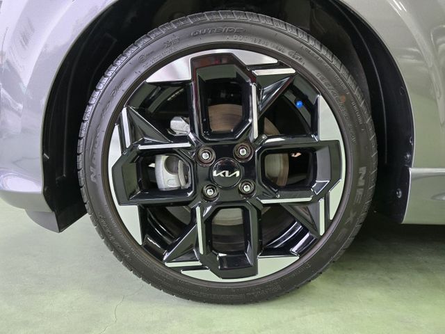 快立嚴選❱❱❱ⓎⒺⓈ認證車2025年10月領牌【APEX+雙套件】星宇灰✴僅跑兩千❏原漆原鈑件❏新車73.9萬❏原廠保固  第5張相片