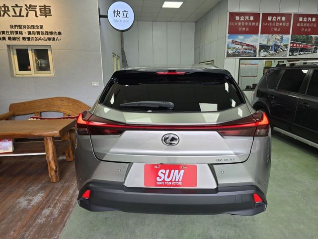 快立嚴選❱❱❱ⓎⒺⓈ認證車2023年領牌【菁英PLUS】極光鈦✲僅跑兩萬❏原漆原鈑件❏盲點❏摸門❏通風座椅❏八吋觸控主機  第5張相片