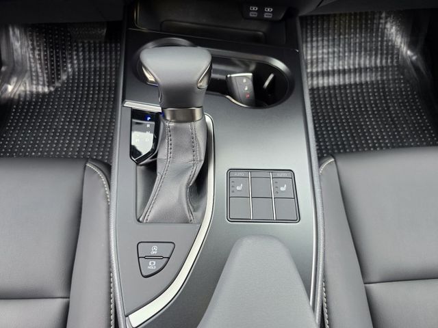 快立嚴選❱❱❱ⓎⒺⓈ認證車2023年領牌【菁英PLUS】極光鈦✲僅跑兩萬❏原漆原鈑件❏盲點❏摸門❏通風座椅❏八吋觸控主機  第14張相片