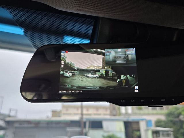 快立嚴選❱❱❱ⓎⒺⓈ認證車2022年【精裝豪華版】尊爵黑✴僅跑五萬八❏原漆原鈑件❏安卓機❏導航❏跟車❏車道置中❏可全額貸  第12張相片