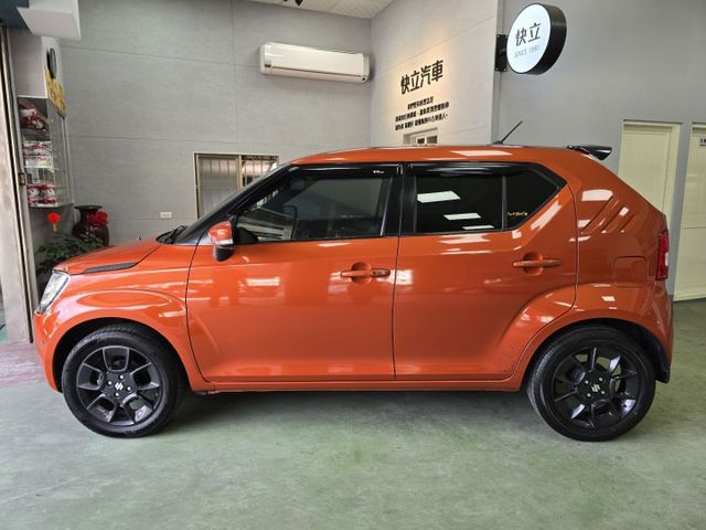 快立嚴選❱❱❱ⓎⒺⓈ認證車2018年5月領牌【日本原裝】火焰橘黑頂✴僅跑三萬八❏安卓機❏六安❏LED頭燈❏免鑰匙❏可全貸  第4張相片