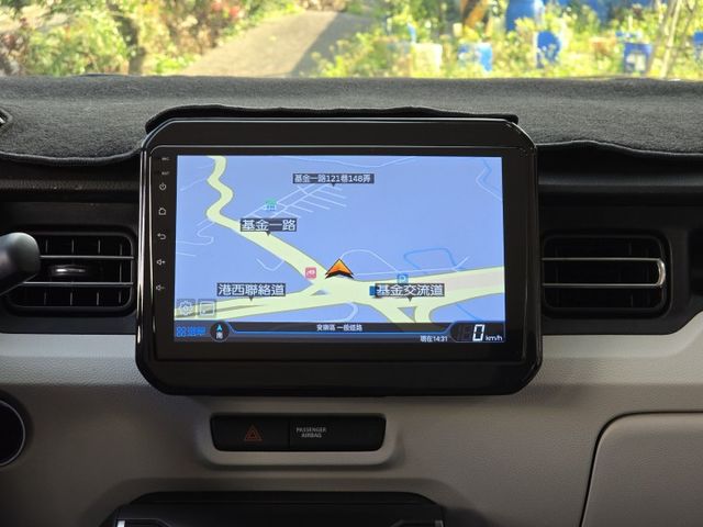 快立嚴選❱❱❱ⓎⒺⓈ認證車2018年5月領牌【日本原裝】火焰橘黑頂✴僅跑三萬八❏安卓機❏六安❏LED頭燈❏免鑰匙❏可全貸  第14張相片