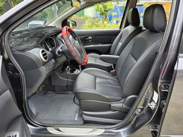 快立嚴選❱❱❱ⓎⒺⓈ認證車2016年【行家影音版】滾石灰✴僅跑八萬❏全車原鈑件❏安卓機❏電折後視鏡❏平整化套件❏可全額貸  第9張相片