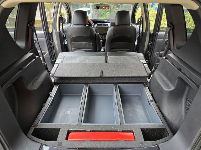 快立嚴選❱❱❱ⓎⒺⓈ認證車2016年【行家影音版】滾石灰✴僅跑八萬❏全車原鈑件❏安卓機❏電折後視鏡❏平整化套件❏可全額貸  第18張相片