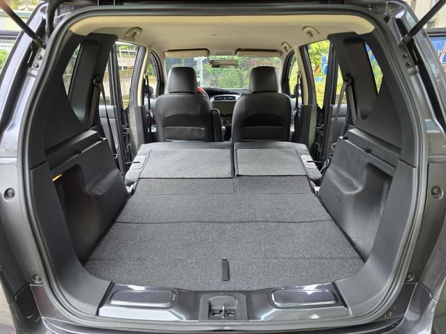 快立嚴選❱❱❱ⓎⒺⓈ認證車2016年【行家影音版】滾石灰✴僅跑八萬❏全車原鈑件❏安卓機❏電折後視鏡❏平整化套件❏可全額貸  第19張相片