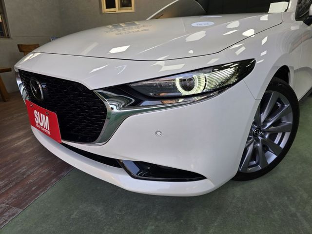 快立嚴選❱❱❱ⓎⒺⓈ認證車2023年【P版】曜雪白✴僅跑四萬❏原漆原鈑件❏ALH智慧型頭燈❏環景❏盲點❏皮椅❏原廠保養✔  第2張相片