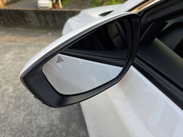 快立嚴選❱❱❱ⓎⒺⓈ認證車2023年【P版】曜雪白✴僅跑四萬❏原漆原鈑件❏ALH智慧型頭燈❏環景❏盲點❏皮椅❏原廠保養✔  第7張相片