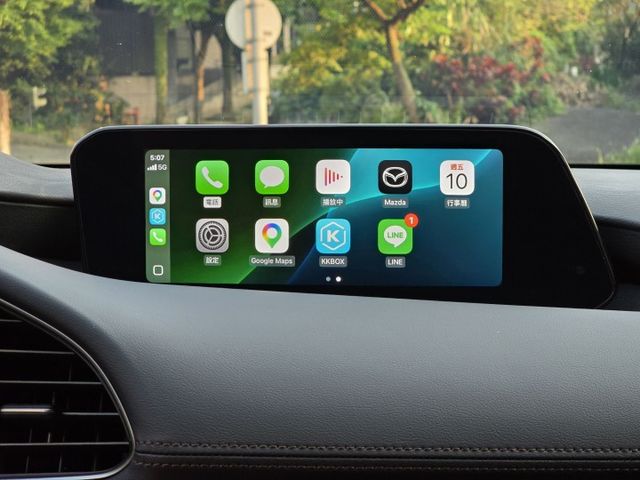 快立嚴選❱❱❱ⓎⒺⓈ認證車2023年【P版】曜雪白✴僅跑四萬❏原漆原鈑件❏ALH智慧型頭燈❏環景❏盲點❏皮椅❏原廠保養✔  第17張相片