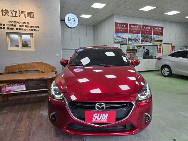 快立嚴選❱❱❱ⓎⒺⓈ認證車2019年【頂級型】魂晶紅✴僅跑十萬❏皮質座椅❏免鑰匙❏LED頭燈❏盲點❏六氣囊❏倒顯❏可全貸  第3張相片