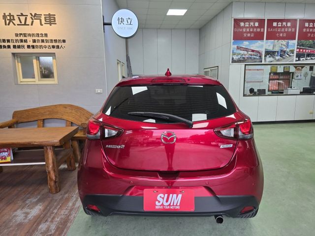 快立嚴選❱❱❱ⓎⒺⓈ認證車2019年【頂級型】魂晶紅✴僅跑十萬❏皮質座椅❏免鑰匙❏LED頭燈❏盲點❏六氣囊❏倒顯❏可全貸  第6張相片