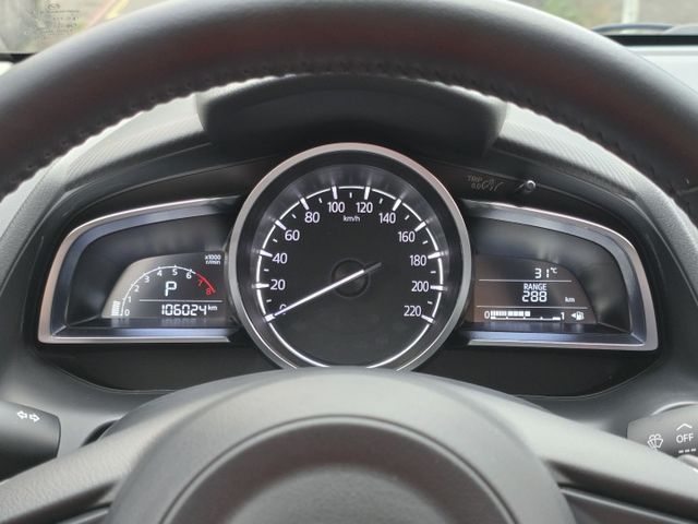 快立嚴選❱❱❱ⓎⒺⓈ認證車2019年【頂級型】魂晶紅✴僅跑十萬❏皮質座椅❏免鑰匙❏LED頭燈❏盲點❏六氣囊❏倒顯❏可全貸  第9張相片