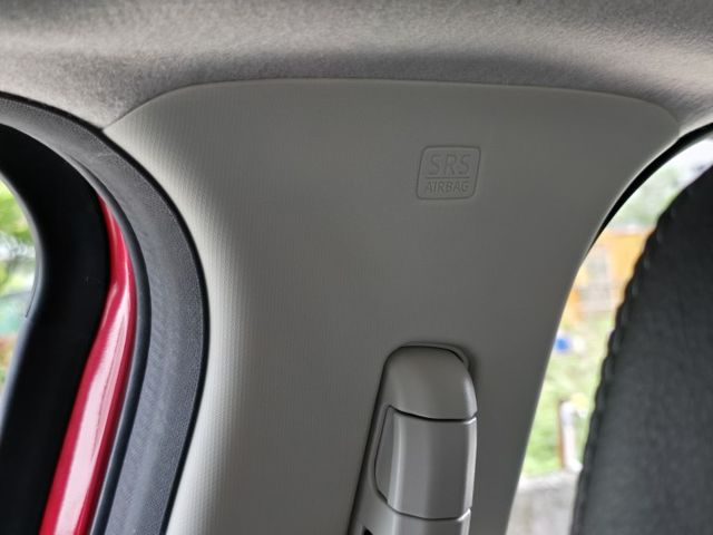 快立嚴選❱❱❱ⓎⒺⓈ認證車2019年【頂級型】魂晶紅✴僅跑十萬❏皮質座椅❏免鑰匙❏LED頭燈❏盲點❏六氣囊❏倒顯❏可全貸  第13張相片