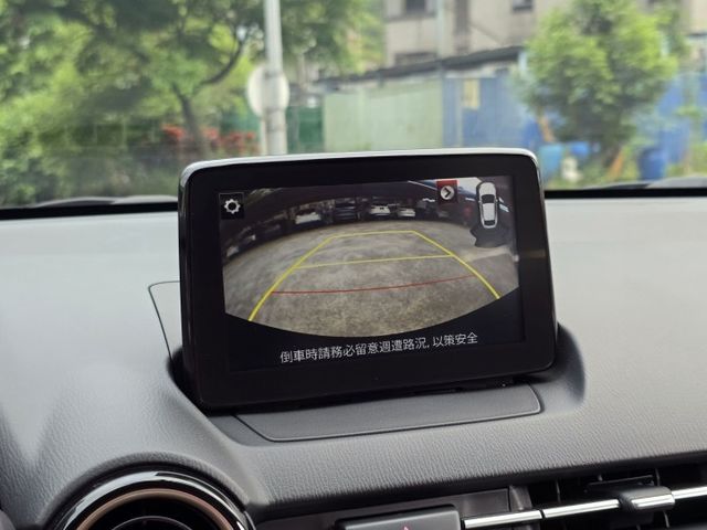 快立嚴選❱❱❱ⓎⒺⓈ認證車2019年【頂級型】魂晶紅✴僅跑十萬❏皮質座椅❏免鑰匙❏LED頭燈❏盲點❏六氣囊❏倒顯❏可全貸  第15張相片