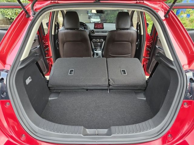 快立嚴選❱❱❱ⓎⒺⓈ認證車2019年【頂級型】魂晶紅✴僅跑十萬❏皮質座椅❏免鑰匙❏LED頭燈❏盲點❏六氣囊❏倒顯❏可全貸  第18張相片