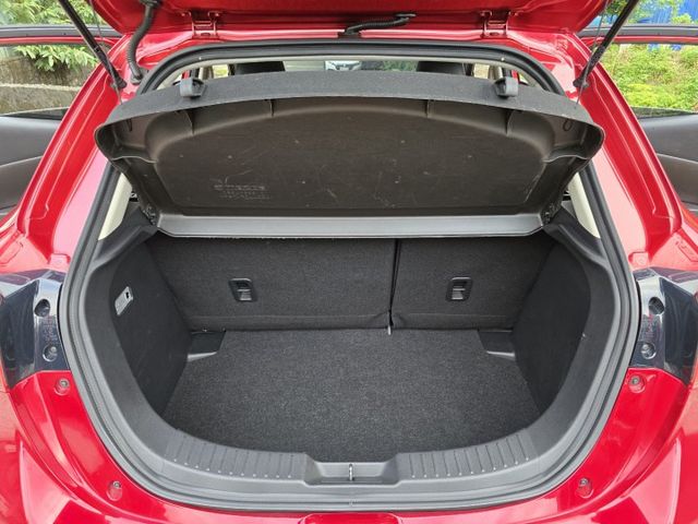 快立嚴選❱❱❱ⓎⒺⓈ認證車2019年【頂級型】魂晶紅✴僅跑十萬❏皮質座椅❏免鑰匙❏LED頭燈❏盲點❏六氣囊❏倒顯❏可全貸  第19張相片