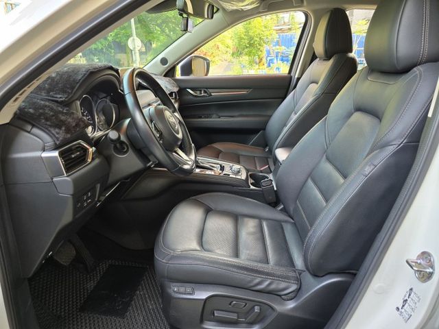 快立嚴選❱❱❱ⓎⒺⓈ認證車2020年型式【旗艦經典型】曜雪白✴原鈑件❏全速域跟車❏電尾❏BOSE❏環景❏雙電椅❏原廠保養  第11張相片