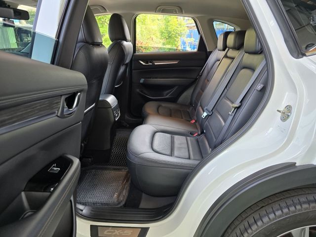 快立嚴選❱❱❱ⓎⒺⓈ認證車2020年型式【旗艦經典型】曜雪白✴原鈑件❏全速域跟車❏電尾❏BOSE❏環景❏雙電椅❏原廠保養  第18張相片