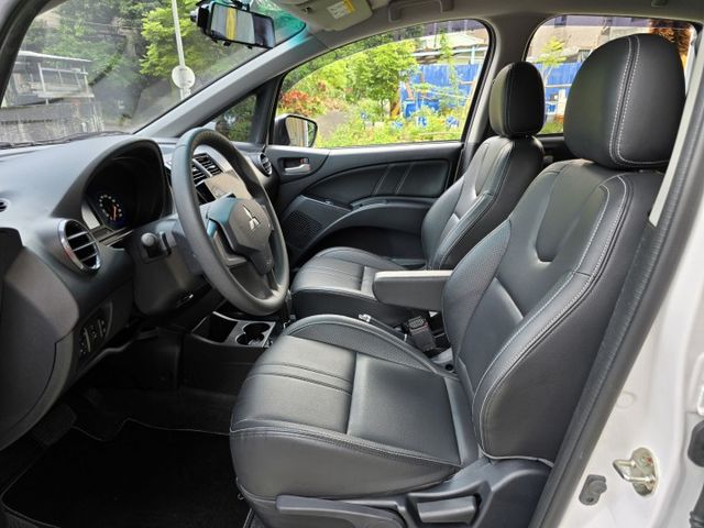 快立嚴選❱❱❱ⓎⒺⓈ認證車2023年6月【輕鬆影音型】冰曜白✴僅跑兩萬❏原漆原鈑件❏安卓機❏環景❏免鑰匙❏電尾門❏可全貸  第10張相片