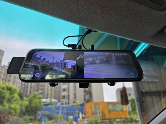 快立嚴選❱❱❱ⓎⒺⓈ認證車2023年6月【輕鬆影音型】冰曜白✴僅跑兩萬❏原漆原鈑件❏安卓機❏環景❏免鑰匙❏電尾門❏可全貸  第11張相片