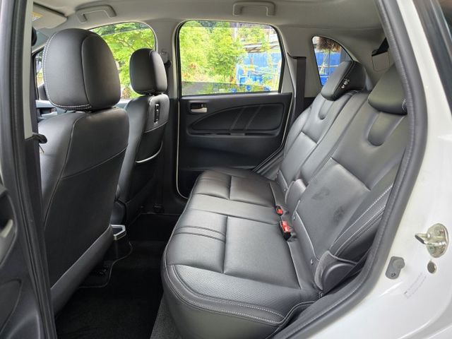 快立嚴選❱❱❱ⓎⒺⓈ認證車2023年6月【輕鬆影音型】冰曜白✴僅跑兩萬❏原漆原鈑件❏安卓機❏環景❏免鑰匙❏電尾門❏可全貸  第17張相片