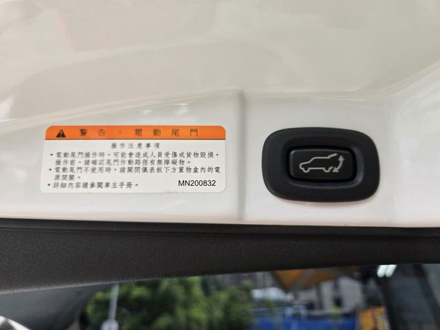 快立嚴選❱❱❱ⓎⒺⓈ認證車2023年6月【輕鬆影音型】冰曜白✴僅跑兩萬❏原漆原鈑件❏安卓機❏環景❏免鑰匙❏電尾門❏可全貸  第19張相片