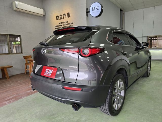 快立嚴選❱❱❱ⓎⒺⓈ認證車2020年【頂級型】鋼鐵灰✴僅跑六萬❏原鈑件❏全速域跟車❏盲點❏HUD❏後座冷氣❏免鑰❏可全貸  第4張相片