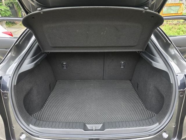 快立嚴選❱❱❱ⓎⒺⓈ認證車2020年【頂級型】鋼鐵灰✴僅跑六萬❏原鈑件❏全速域跟車❏盲點❏HUD❏後座冷氣❏免鑰❏可全貸  第20張相片