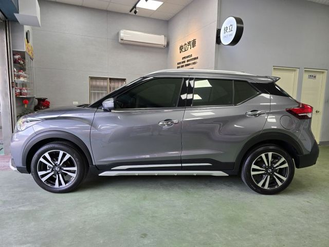 快立嚴選❱❱❱ⓎⒺⓈ認證車2019年9月【智行旗艦版】鎢鋼灰✴僅跑六萬❏原漆原鈑件❏環景❏盲點❏LED❏運動套件❏可全貸  第4張相片