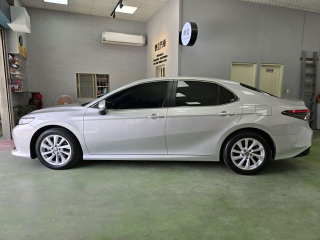 快立嚴選❱❱❱ⓎⒺⓈ認證車2022年5月【精裝豪華版】極光銀✴僅跑六萬❏全車原鈑件❏安卓機❏跟車❏七氣囊❏四輪新❏可全貸  第4張相片