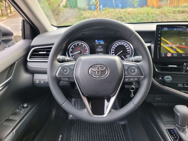 快立嚴選❱❱❱ⓎⒺⓈ認證車2022年5月【精裝豪華版】極光銀✴僅跑六萬❏全車原鈑件❏安卓機❏跟車❏七氣囊❏四輪新❏可全貸  第11張相片