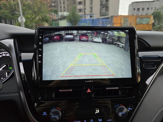 快立嚴選❱❱❱ⓎⒺⓈ認證車2022年5月【精裝豪華版】極光銀✴僅跑六萬❏全車原鈑件❏安卓機❏跟車❏七氣囊❏四輪新❏可全貸  第16張相片