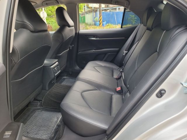 快立嚴選❱❱❱ⓎⒺⓈ認證車2022年5月【精裝豪華版】極光銀✴僅跑六萬❏全車原鈑件❏安卓機❏跟車❏七氣囊❏四輪新❏可全貸  第19張相片