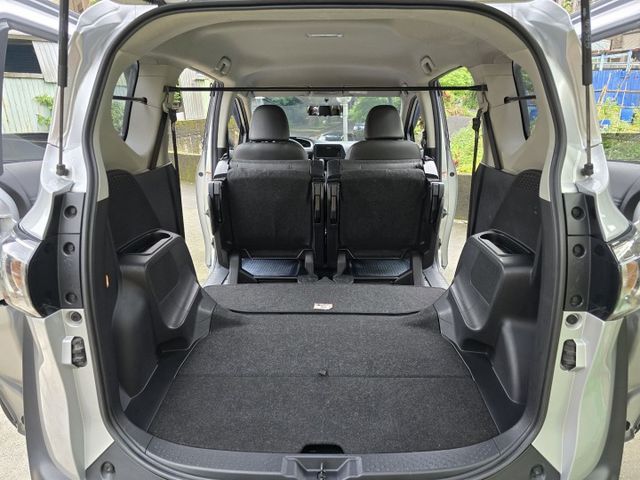 快立嚴選❱❱❱ⓎⒺⓈ認證車2022年1.5【經典版】極光銀✴僅跑八萬五❏原漆原鈑件❏免鑰❏防滑❏省油大空間❏可全額貸款✔  第12張相片