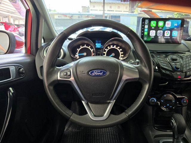 快立嚴選❱❱❱ⓎⒺⓈ認證車2016年4月領牌【1.5 S版】炫目紅✴僅跑十二萬❏原鈑件❏安卓機❏免鑰匙❏四輪新❏可全額貸  第11張相片