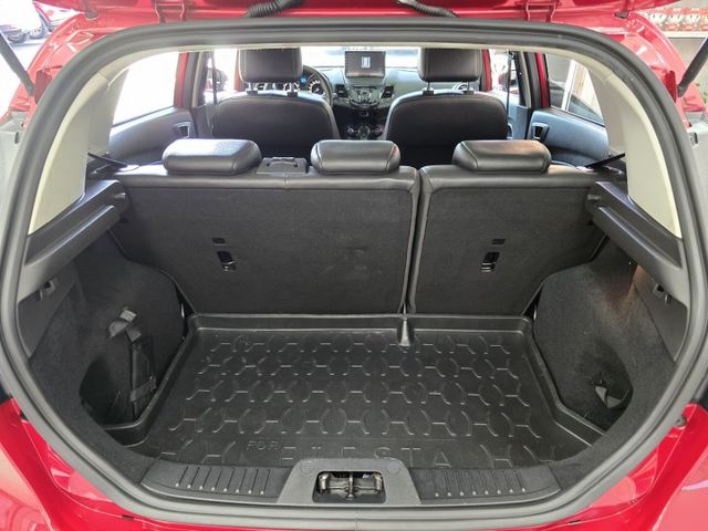 快立嚴選❱❱❱ⓎⒺⓈ認證車2016年4月領牌【1.5 S版】炫目紅✴僅跑十二萬❏原鈑件❏安卓機❏免鑰匙❏四輪新❏可全額貸  第18張相片