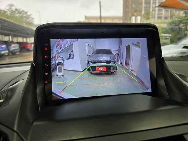 快立嚴選❱❱❱ⓎⒺⓈ認證車2014年6月領牌【時尚型】皓月白✴僅跑八萬❏原鈑件❏安卓影音❏定速❏恆溫❏一手車❏可全額貸款  第14張相片