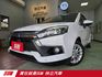 快立嚴選❱❱❱ⓎⒺⓈ認證車2023年6月【輕鬆影音型】冰曜白✴僅跑兩萬❏原漆原鈑件❏安卓機❏環景❏免鑰匙❏電尾門❏可全貸  第1張縮圖