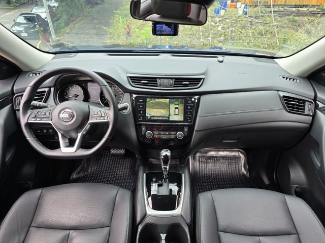 快立嚴選❱❱❱ⓎⒺⓈ認證車2020年【智行版】湛海藍✴僅跑三萬❏原鈑件❏跟車❏電尾門❏環景❏盲點❏免鑰❏六安❏LED頭燈  第15張相片