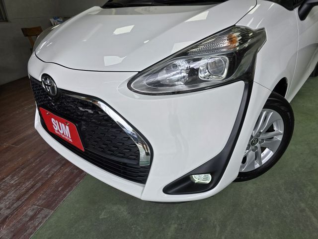 快立嚴選❱❱❱ⓎⒺⓈ認證車2022年7月領牌【精裝豪華版】雪貂白✲僅跑六萬❏原鈑件❏安卓機❏六氣囊❏TSS系統❏可全額貸  第2張相片